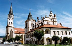 Leutschau_-_Rathaus_und_Dom.jpg